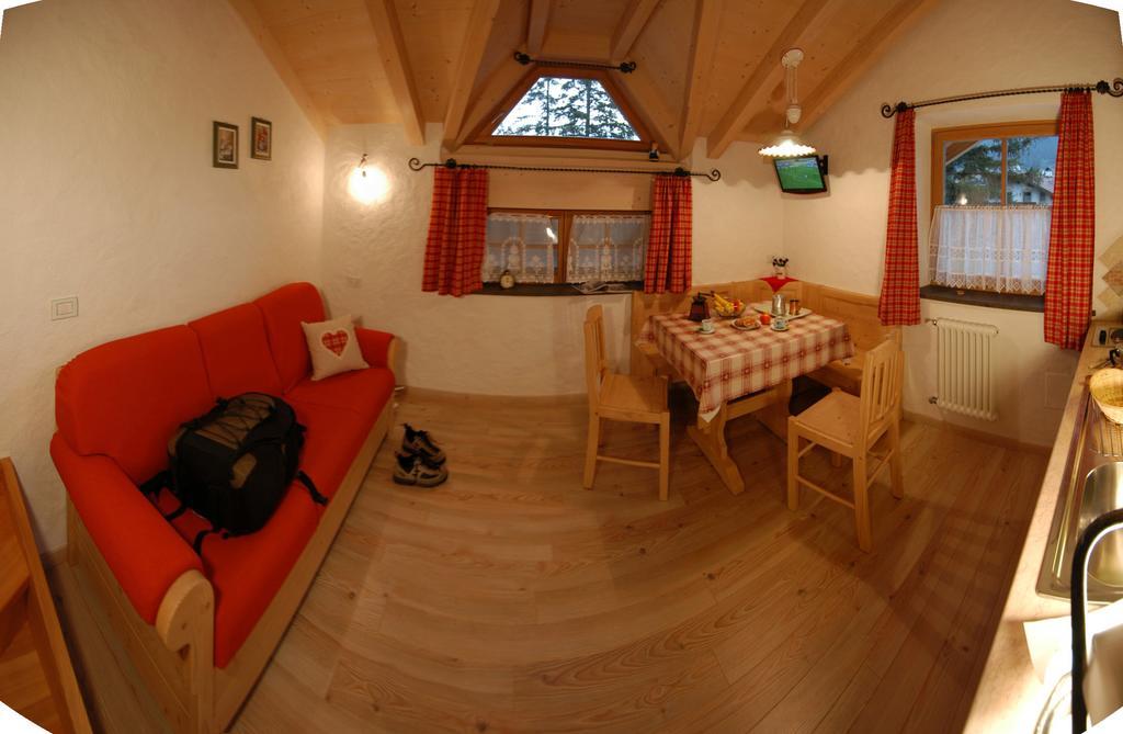 Camping Catinaccio Rosengarten Pozza di Fassa Kamer foto